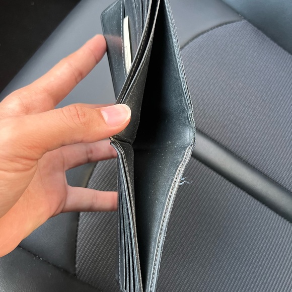 Louis Vuitton wallet - Picture 5 of 6